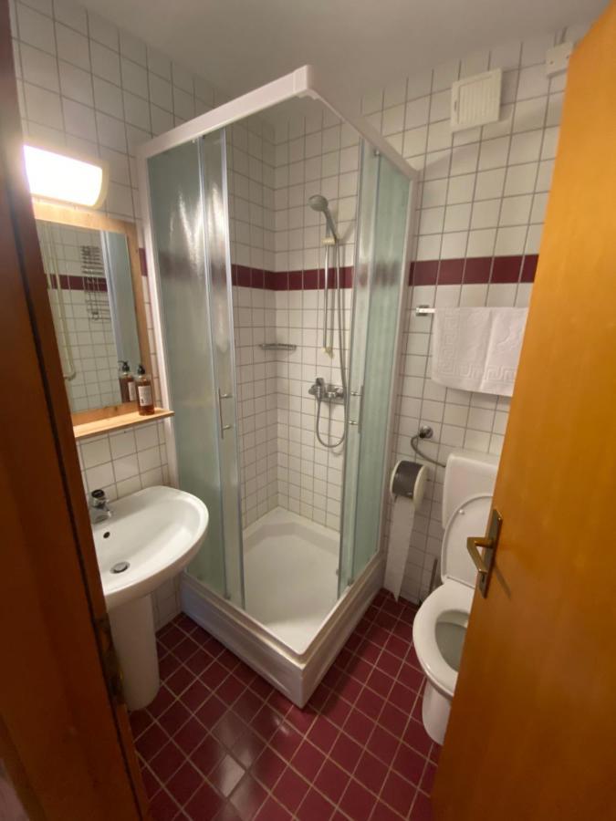 Encijan Apartments ログ・ポット・マンガルトン エクステリア 写真