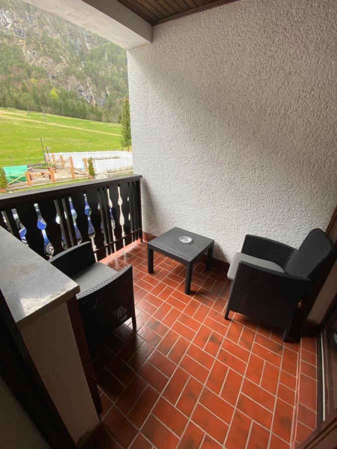 Encijan Apartments ログ・ポット・マンガルトン エクステリア 写真
